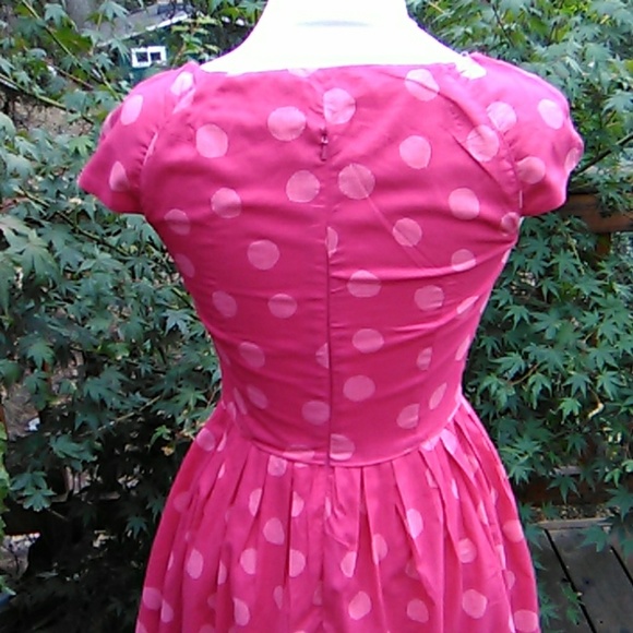 Emily and Fin Dress - Picture 5 of 8